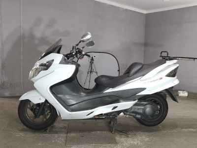 Suzuki Skywave 250S