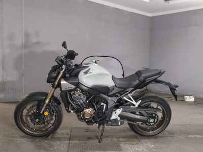 Honda CB650R E-Clutch 2024