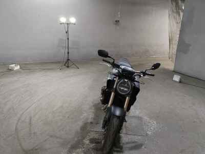 Honda CB650R E-Clutch 2024