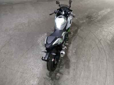 Kawasaki Ninja 7 Hybrid 2025