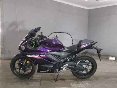 Yamaha YZF-R25 2023