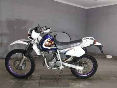 Suzuki Djebel 250XC