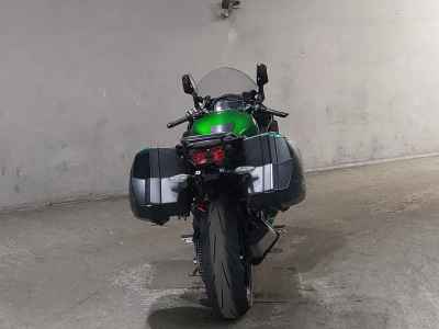 Kawasaki Ninja H2 SX 2018