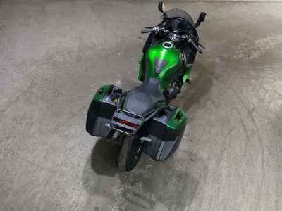 Kawasaki Ninja H2 SX 2018