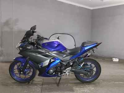Yamaha YZF-R25 2016
