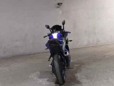 Yamaha YZF-R25 2016