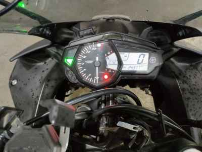 Yamaha YZF-R25