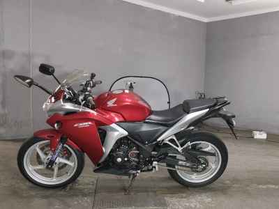 Honda CBR250R 2011