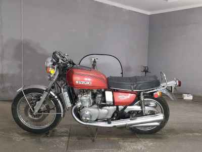 Suzuki GT750