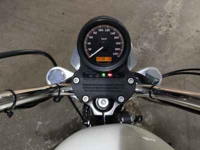 Harley-Davidson Sportster XL883L 2011