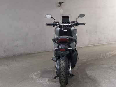 Honda X-Adv 750 2025