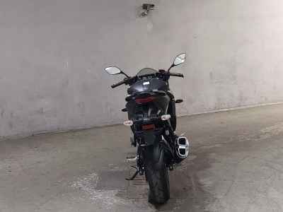 Suzuki GSX250 Katana