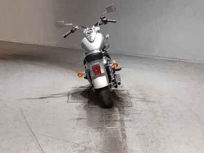 Suzuki Intruder 250LC