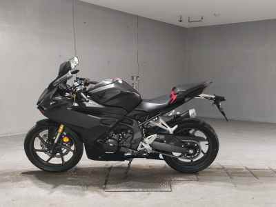 Honda CBR250RR 2023