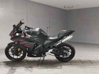 Yamaha YZF-R25