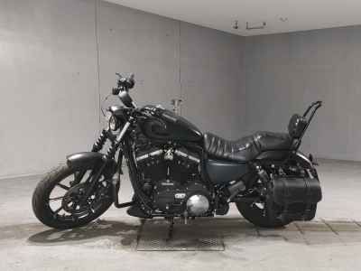 Harley-Davidson Sportster Iron XL883N