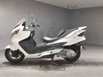 Suzuki Skywave 250S