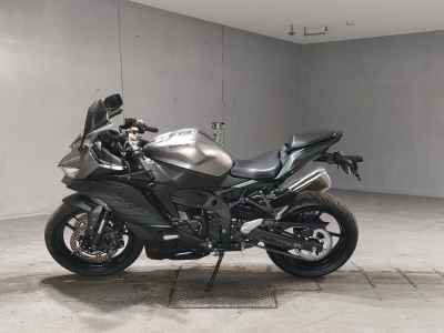 Kawasaki Ninja ZX-4R SE 2025