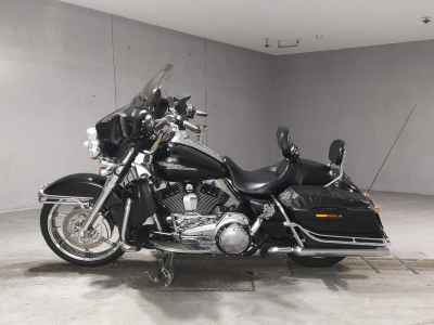 Harley-Davidson FLHX 1690 2011