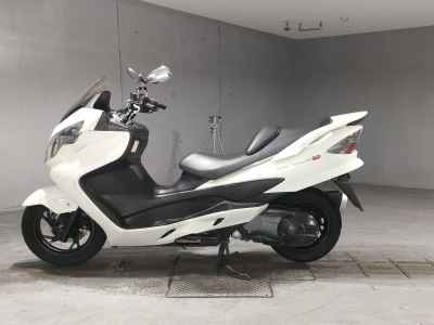 Suzuki Skywave 250M