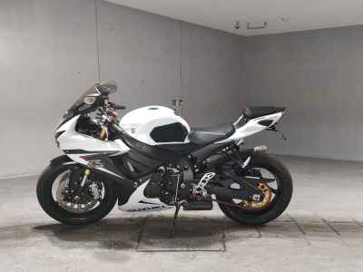 Suzuki GSX-R750 2015