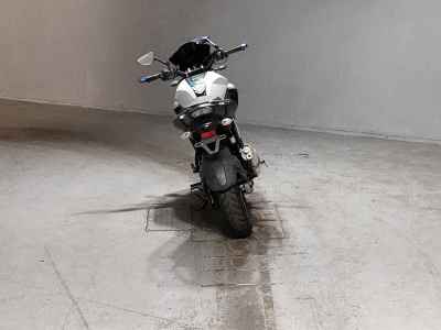 Yamaha FZ25