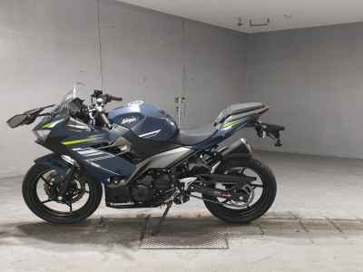Kawasaki Ninja 400 2023