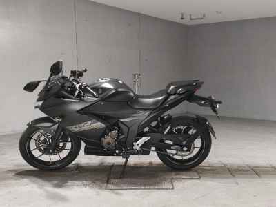 Suzuki Gixxer 250SF