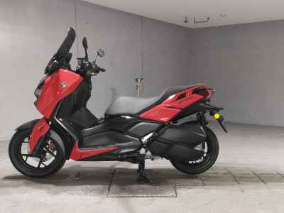 Yamaha XMAX 250