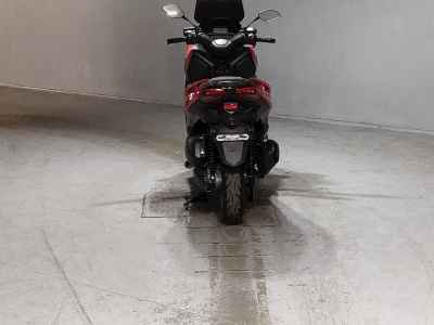 Yamaha XMAX 250