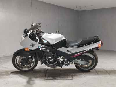 Kawasaki Ninja ZX-11