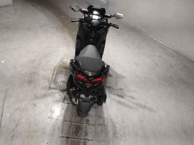 Yamaha XMAX 250