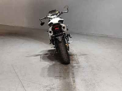 Triumph Street Triple R 2011