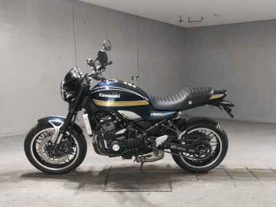 Kawasaki Z900RS 2023