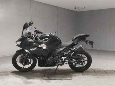 Kawasaki Ninja 400 2021