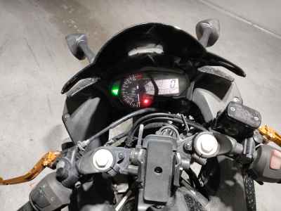 Yamaha YZF-R25