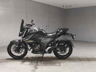 Suzuki GSX250 Katana