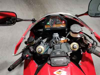 Honda CBR1000RR 2006