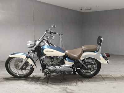 Yamaha XVS250 Drag Star