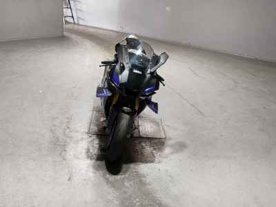 Yamaha YZF-R1M 2025