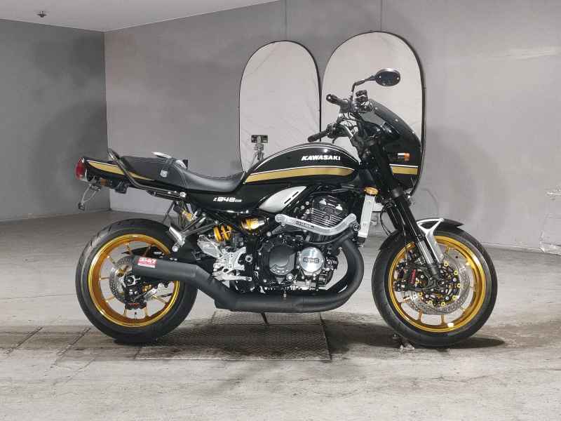 Kawasaki Z900RS