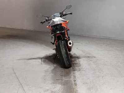 KTM 1290 Super Duke R