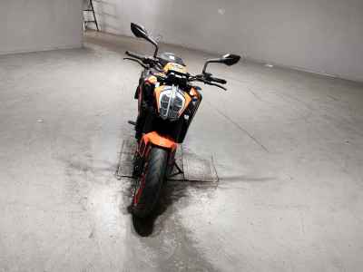 KTM 890 Duke GP