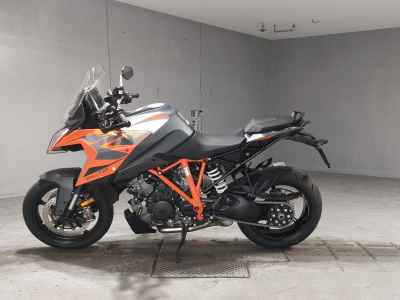KTM 1290 Super Duke GT