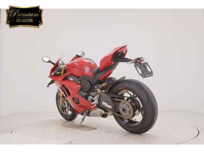 Ducati Panigale V4S