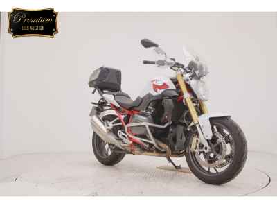BMW R1200R