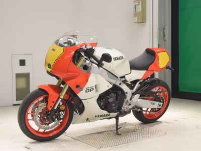 Yamaha XSR900 GP 2024