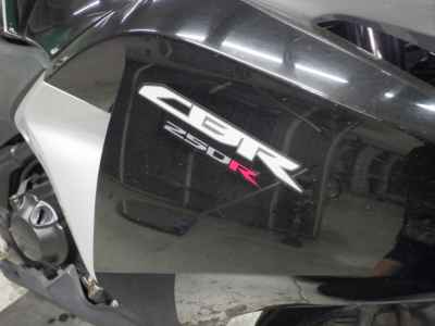 Honda CBR250R 2011