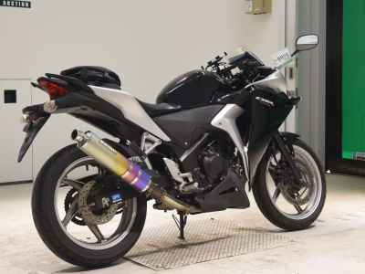 Honda CBR250R 2011
