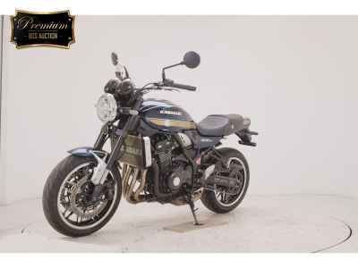 Kawasaki Z900RS 2023